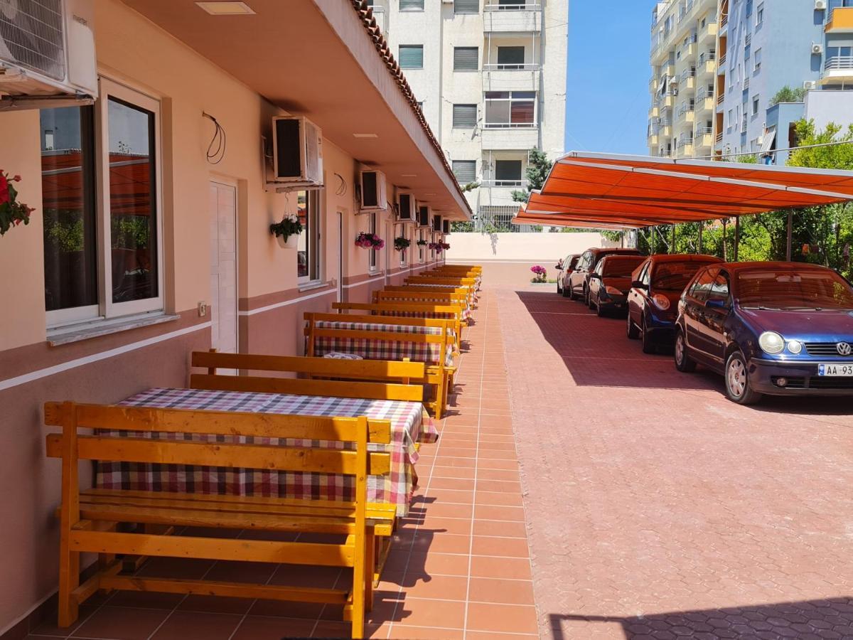 Vila Ivina Durrës Eksteriør bilde